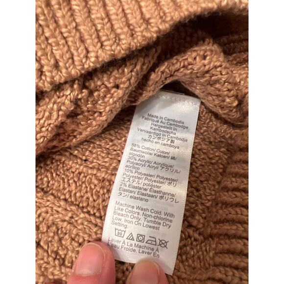 NWT Tan J Crew Cable Knit Sweater Woman's Sz S - Picture 3 of 5